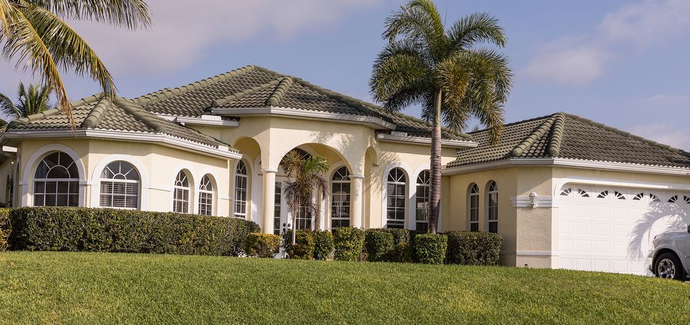 Slide of Hercules Roofing