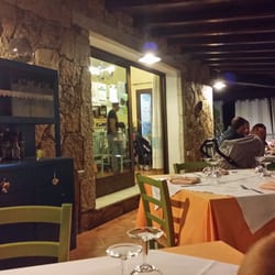 Sos Appentos - Ingresso e tavoli nel portico