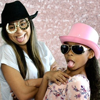 Top Hat Photo Booth - Photo Booth Rentals Near Me Top Hat Photo Booth - Photo Booth Rentals Near Me