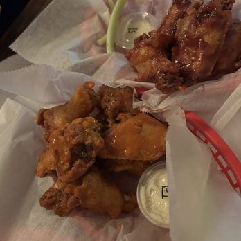 Tony's Baltimore Grill - CHICKEN WINGS - Pizza Near Me - Atlantic City, New Jersey