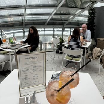 Sky Garden - Spritz terrace - Landmarks & Historical Buildings Near Me - London, XGL Sky Garden - Spritz terrace - Landmarks & Historical Buildings Near Me - London, XGL