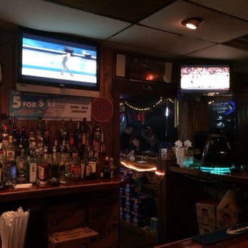 Longbar Pub & Grill - Left side of the bar - American Near Me - Tampa, Florida