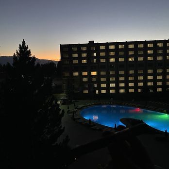Golden Nugget Lake Tahoe - Sunset - Hotels Near Me - Stateline, Nevada Golden Nugget Lake Tahoe - Sunset - Hotels Near Me - Stateline, Nevada