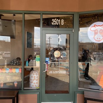 La Moo Creamery - Outside of store front - Ice Cream & Frozen Yogurt Near Me - Arlington, Virginia La Moo Creamery - Outside of store front - Ice Cream & Frozen Yogurt Near Me - Arlington, Virginia