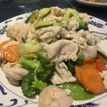 Yea's Wok - Happy family - excellent. My favorite dish - Chinese Near Me - Newcastle, Washington