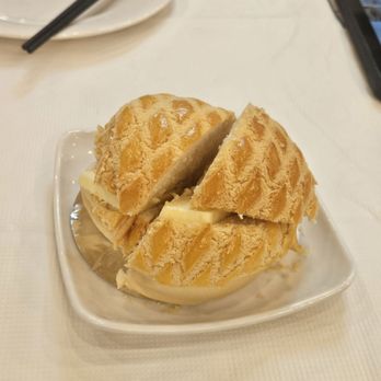 Heji Restaurant - HK Style Pineapple Bun with Butter - Chinese Near Me - Kent, Washington