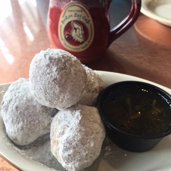Another Broken Egg Cafe - Breakfast & Brunch Near Me - Clearwater Beach, Florida