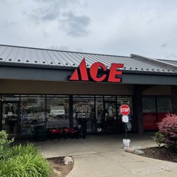 Zanocco Ace Hardware - Outside