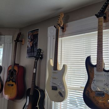 The Guitar Lounge - Musical Instruments & Teachers Near Me - Galveston, Texas The Guitar Lounge - Musical Instruments & Teachers Near Me - Galveston, Texas