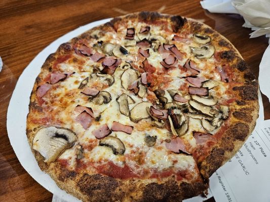 Geno D's Pizza by null