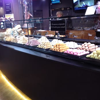 Maison Georges Larnicol - Chocolatiers & Shops Near Me - Paris, 75