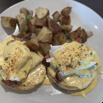 Branch Breakfast - Classic eggs Benedict - Breakfast & Brunch Near Me - Fresno, California Branch Breakfast - Classic eggs Benedict - Breakfast & Brunch Near Me - Fresno, California