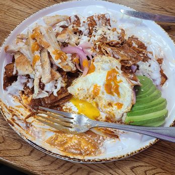 Madres Brunch - Breakfast & Brunch Near Me - Whittier, California