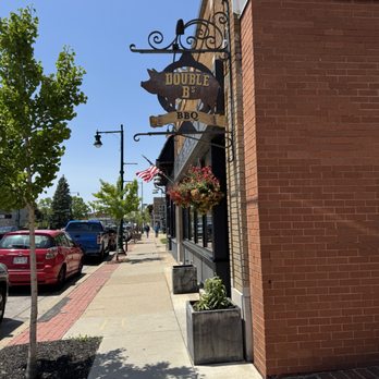 Double B's BBQ - Barbeque Near Me - West Allis, Wisconsin