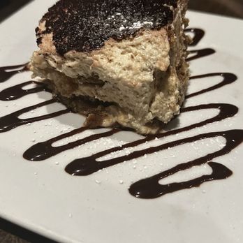 Vitello's Restaurant - Tiramisu - Italian Near Me - Studio City, California Vitello's Restaurant - Tiramisu - Italian Near Me - Studio City, California