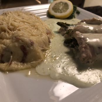 Jordan Gateway Grill - Asparagus stuffed chicken and Swiss with a mashed potato side - American Near Me - South Jordan, Utah Jordan Gateway Grill - Asparagus stuffed chicken and Swiss with a mashed potato side - American Near Me - South Jordan, Utah