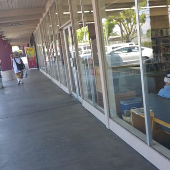 Fresno County Library - It's in a small shopping center - Libraries Near Me - Fresno, California