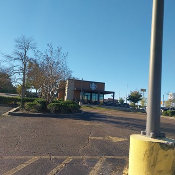 Starbucks - Coffee & Tea Near Me - McComb, Mississippi Starbucks - Coffee & Tea Near Me - McComb, Mississippi