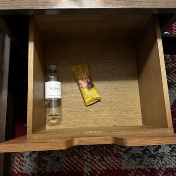 Bobby - Previous guests and housekeeping didn't bother to throw away - Hotels Near Me - Nashville, Tennessee Bobby - Previous guests and housekeeping didn't bother to throw away - Hotels Near Me - Nashville, Tennessee
