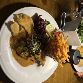 Das Schnitzelhaus - Weiner Schnitzel - German Near Me - Canmore, Alberta
