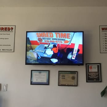 Shred Time - Watching my files be shredded. - Shredding Services Near Me - Los Angeles, California Shred Time - Watching my files be shredded. - Shredding Services Near Me - Los Angeles, California