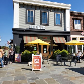 Tupelo Tea - the outside of a restaurant - Tea Rooms Near Me - Blue Ridge, Georgia