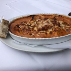 Da Mario - Special of the day...combo of tortellini, spinach stuffed ravioli and lasagne.  Side salad...it was amazing.  7,50 euros