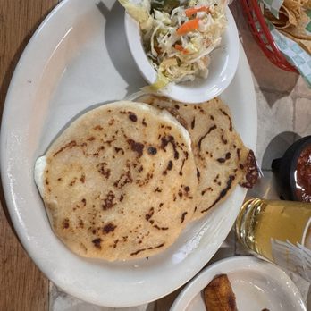 Reyes Bar & Restaurant - Pupusas cheese and chicharrón - Salvadoran Near Me - Woodbridge, California Reyes Bar & Restaurant - Pupusas cheese and chicharrón - Salvadoran Near Me - Woodbridge, California