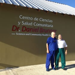 North Shore Dental Associates - Dr. Simon Faynzilberg (left) and Dr. Paul Shteynberg (right) at the Implants in Paradise coarse