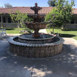 The Gardens of Riverside - Garden area