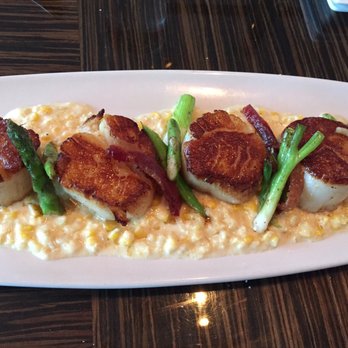 501 East - Scallops over creamed corn and asparagus - New American Near Me - Boca Raton, Florida 501 East - Scallops over creamed corn and asparagus - New American Near Me - Boca Raton, Florida