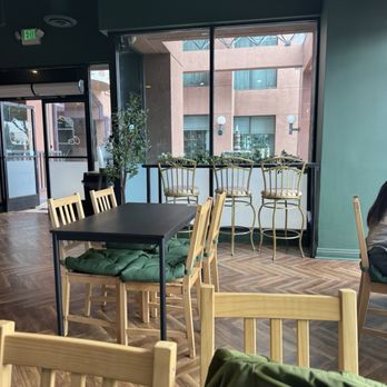 Must Have Coffee - Seating area - Coffee & Tea Near Me - Monterey Park, California