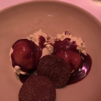 Chez Panisse - Bourbon pecan ice cream - New American Near Me - Berkeley, California
