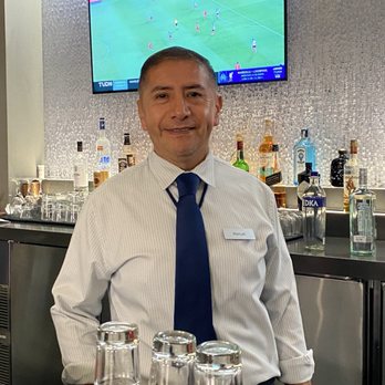 Admiral's Club - Manuel is a fantastic bartender. - Airport Lounges Near Me - Los Angeles, California Admiral's Club - Manuel is a fantastic bartender. - Airport Lounges Near Me - Los Angeles, California
