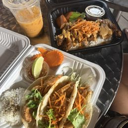 Thai shrimp tacos Thai shrimp tacos