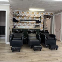 Bird & Belle Salon Collective - Hair washing station