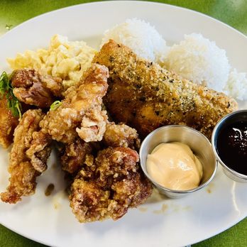 Restaurant Kenichi - Korean chicken and furikake salmon combo - Desserts Near Me - Hilo, Hawaii Restaurant Kenichi - Korean chicken and furikake salmon combo - Desserts Near Me - Hilo, Hawaii