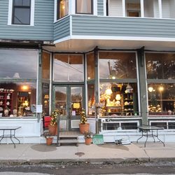 Circa 1905 Vintage Emporium and Tea Bar - Circa 1905 Vintage Emporium & Tea Bar in Thomas, WV