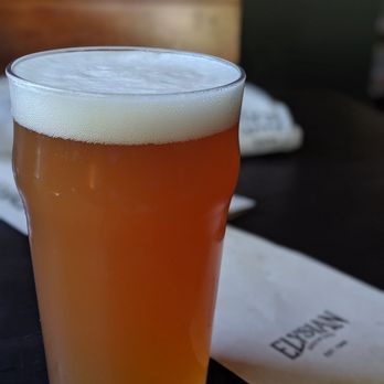 Elysian Brewing - Capitol Hill - Superfuzz - Brewpubs Near Me - Seattle, Washington