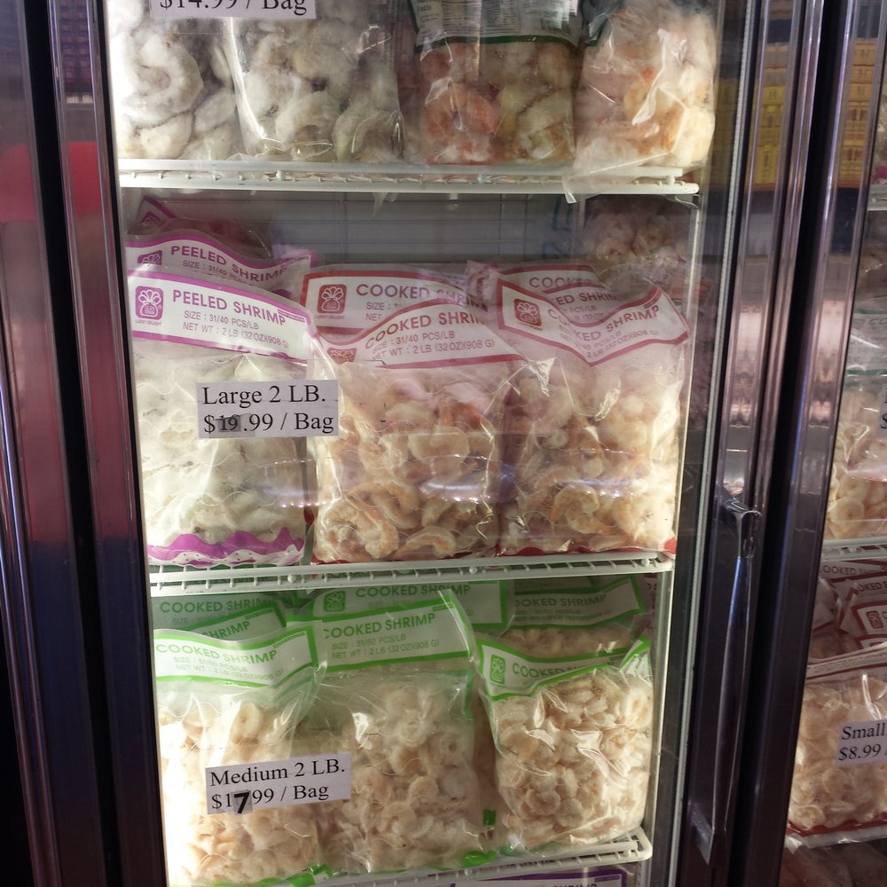 Sun Fish Market - a display case full of food - Seafood Markets Near Me - Brooklyn, New York Sun Fish Market - a display case full of food - Seafood Markets Near Me - Brooklyn, New York