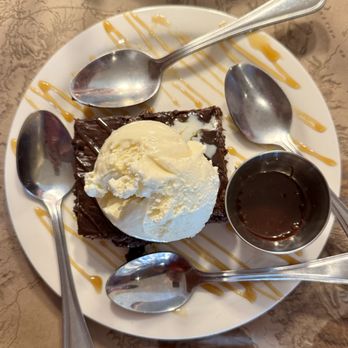 Ted's Montana Grill - Kahlua Fudge Brownie - American Near Me - Charlotte, North Carolina Ted's Montana Grill - Kahlua Fudge Brownie - American Near Me - Charlotte, North Carolina