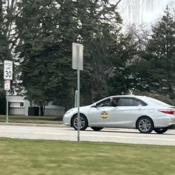 Des Plaines Go Go Taxi - Seems like great service.. this driver needs his job taken away.