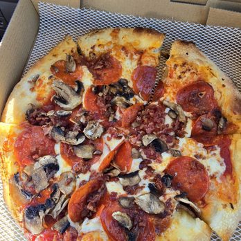 Bill's Pizza - Pizza Near Me - Palm Desert, California Bill's Pizza - Pizza Near Me - Palm Desert, California