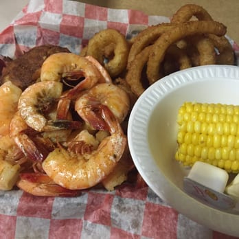 Backfins Crab House - Crab-cake is below the shrimp. It's really thick and abt 3-4in across. (Abt 22$) - Seafood Near Me - Wake Forest, North Carolina