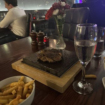 Heliot Steak House - Steakhouses Near Me - Gt Lon, XGL