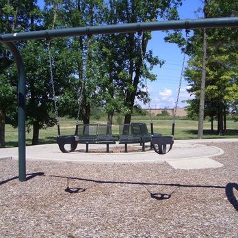 Carriage Green Park - Bucket swings for ages 2-5 - Parks Near Me - Vernon Hills, Illinois Carriage Green Park - Bucket swings for ages 2-5 - Parks Near Me - Vernon Hills, Illinois