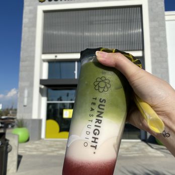 Sunright Tea Studio - Eastvale - Strawberry Matcha Latte - Bubble Tea Near Me - Eastvale, California Sunright Tea Studio - Eastvale - Strawberry Matcha Latte - Bubble Tea Near Me - Eastvale, California