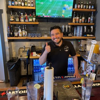 Los Chamos Clt - General Manager Michael. - Venezuelan Near Me - Charlotte, North Carolina