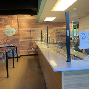 Ye's Poke Station - the inside of the restaurant - Poke Near Me - Fort Collins, Colorado