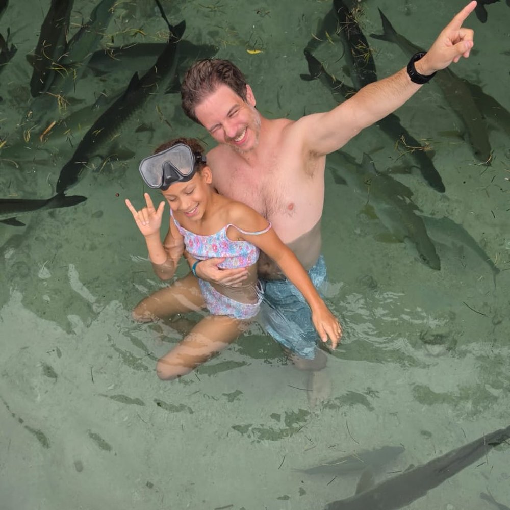 Travessence Travel Studio - Roatan trip by Travessence fish swim - Travel Agents Near Me Travessence Travel Studio - Roatan trip by Travessence fish swim - Travel Agents Near Me